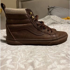 Men’s Vans SK8 HI MTE SIZE 8 sneaker / shoe